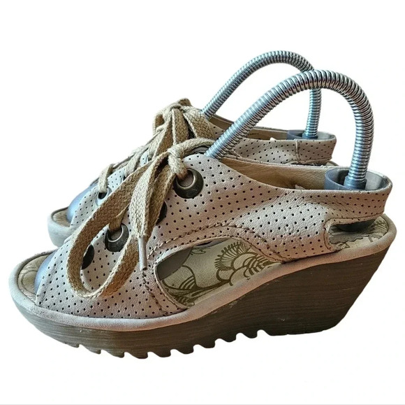 Fly London Leather Lace up Perforated Wedge Sandal Sizs 37. - Picture 1 of 13